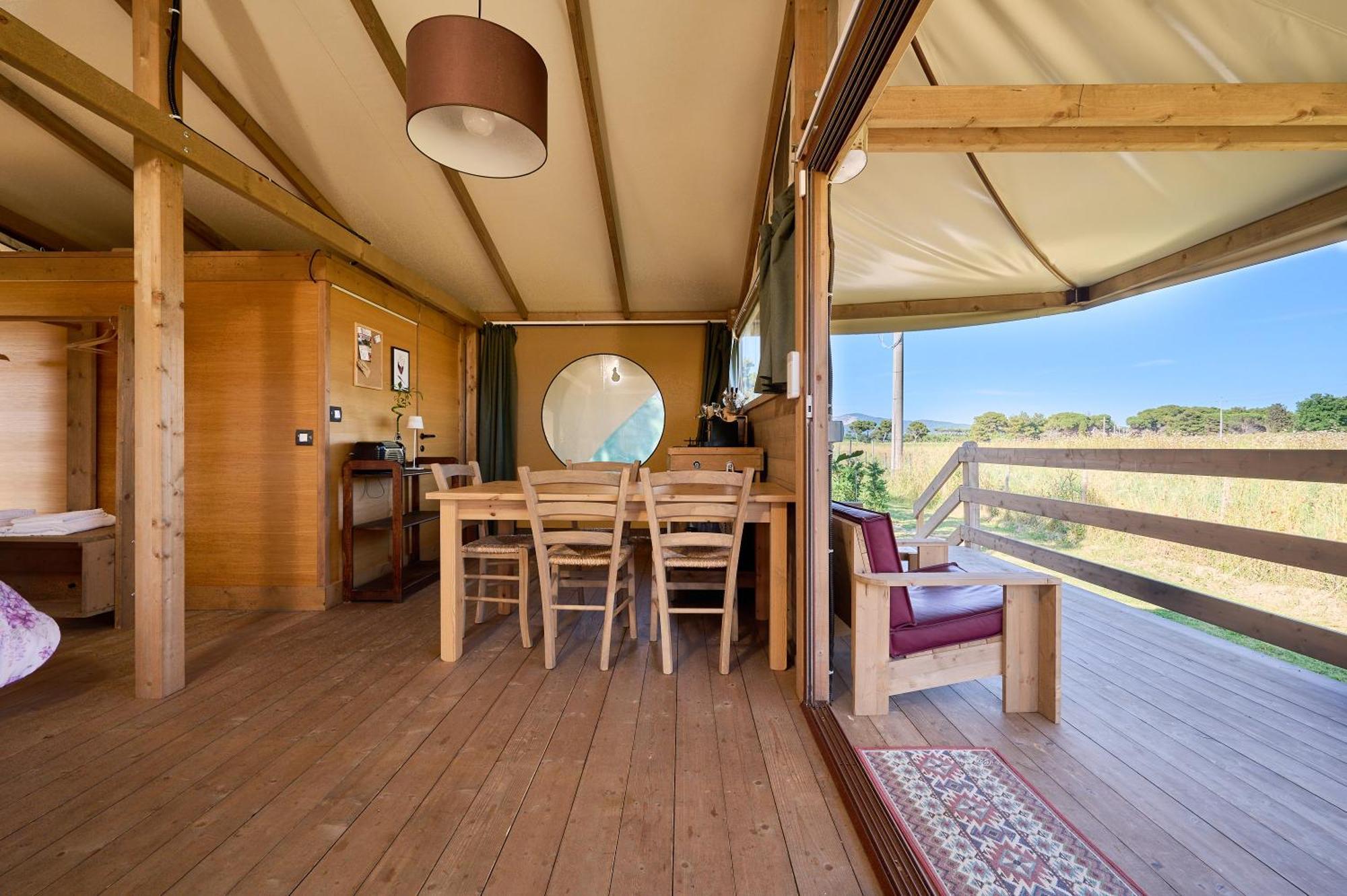 Suite Glamping Vicino Al Mare Piombino Bagian luar foto