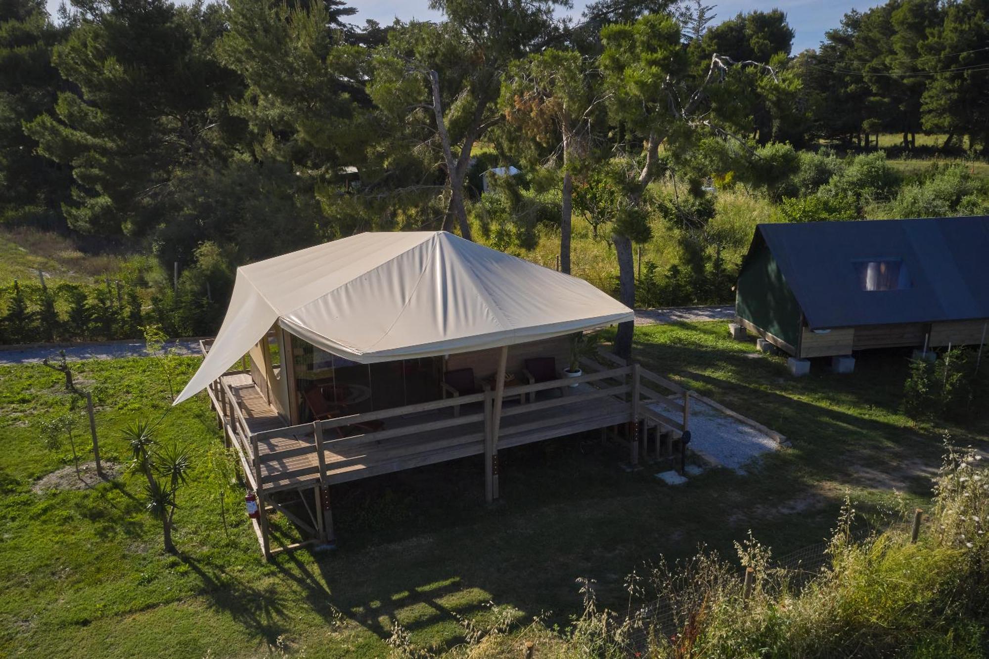 Suite Glamping Vicino Al Mare Piombino Bagian luar foto
